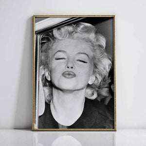 Marilyn Monroe Puckering Lips