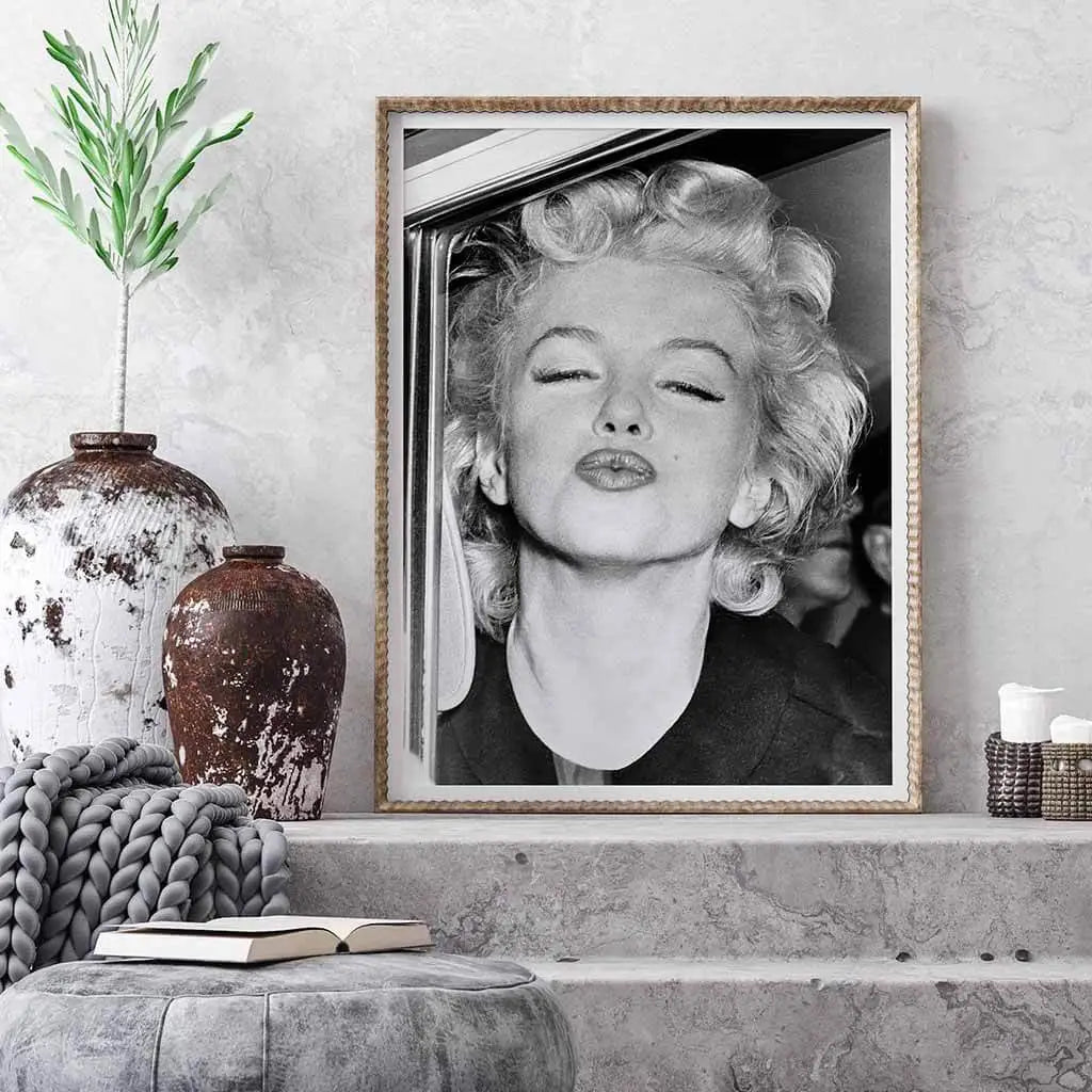 Marilyn Monroe Puckering Lips