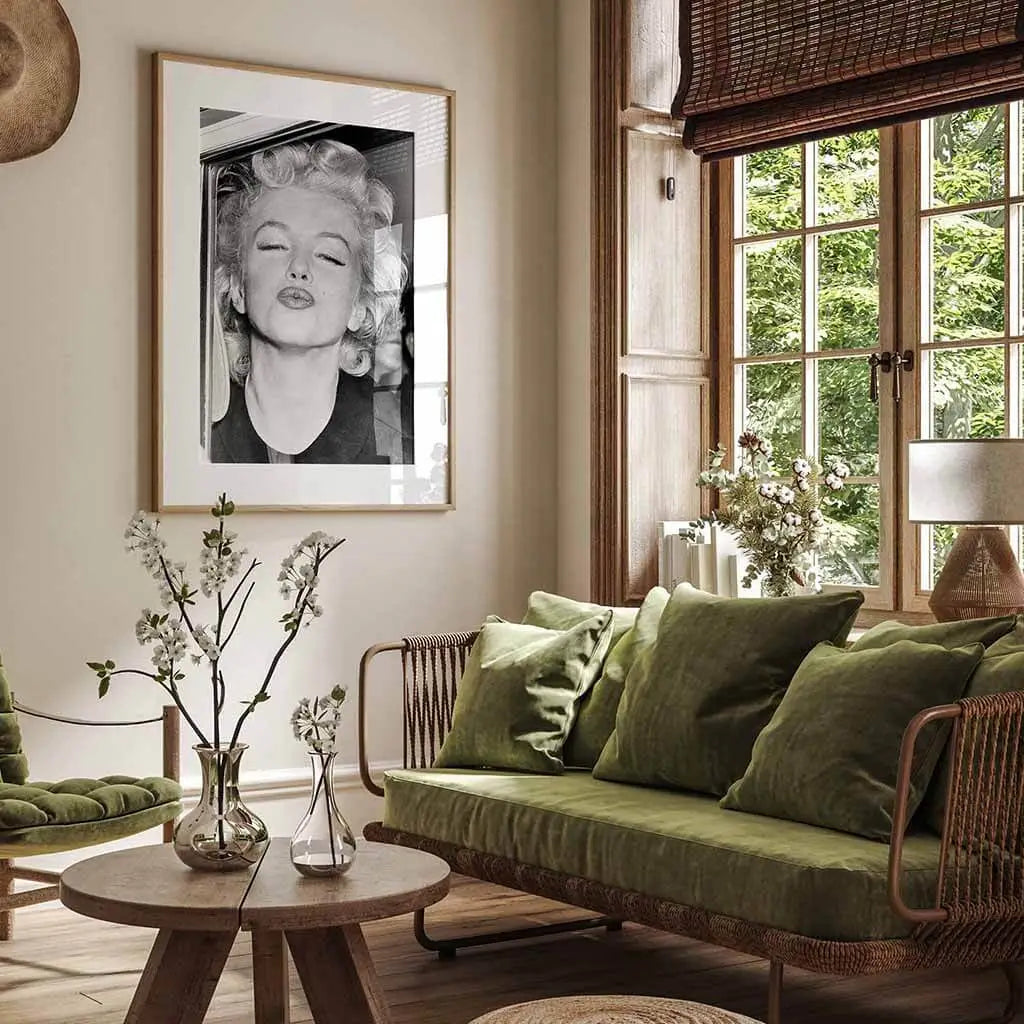 Marilyn Monroe Puckering Lips